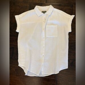 Size Small White Button-Up Cotton Gauze Shirt
